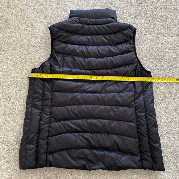 Uniqlo Lightweight Minimalist Black Puffer Vest XL - Picture 9 of 10